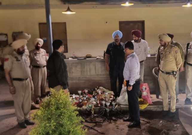 ਆਬਕਾਰੀ ਵਿਭਾਗ ਨੇ ਸ਼ਰਾਬ ਦੇ ਬਾਰਾਂ 'ਤੇ ਹੋਣ ਵਾਲੀਆਂ ਗੈਰ-ਕਾਨੂੰਨੀ ਗਤੀਵਿਧੀਆਂ ਨੂੰ ਰੋਕਣ ਲਈ 'ਨਾਈਟ ਸਵੀਪ' ਆਪ੍ਰੇਸ਼ਨ ਚਲਾਇਆ: ਚੀਮਾ*