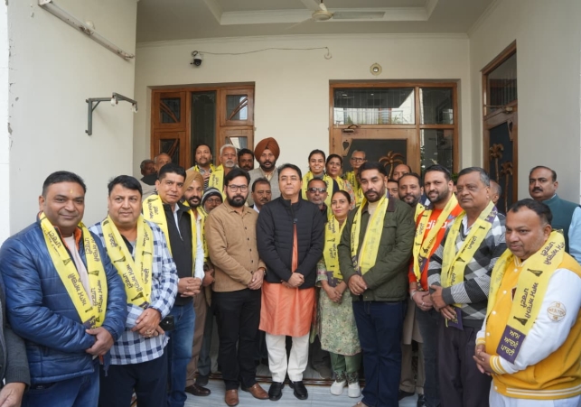 Shri Aman Arora Pic 1