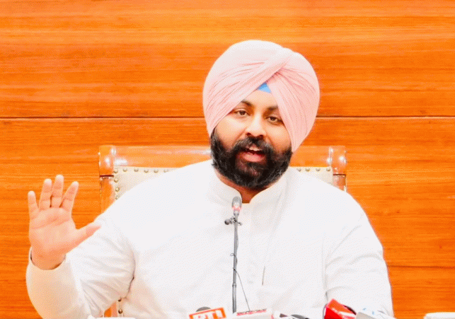 ਪੰਜਾਬ ਦੇ ਸਰਕਾਰੀ ਸਕੂਲਾਂ ਦੇ 882 ਵਿਦਿਆਰਥੀਆਂ ਨੇ ਨੀਟ-ਯੂਜੀ 2026 ਪ੍ਰੀਖਿਆ ਕੀਤੀ ਪਾਸ, 2 ਸਾਲਾਂ ਵਿੱਚ ਨੀਟ ਪਾਸ ਕਰਨ ਵਾਲਿਆਂ ਦੀ ਗਿਣਤੀ 100 ਫ਼ੀਸਦੀ ਵਧੀ: ਹਰਜੋਤ ਸਿੰਘ ਬੈਂਸ