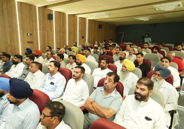 ਭਗਵੰਤ ਮਾਨ ਸਰਕਾਰ ਵੱਲੋਂ ਸੂਬੇ ਭਰ ਦੀਆਂ ਅਣਅਧਿਕਾਰਤ ਕਲੋਨੀਆਂ ਦੇ ਵਸਨੀਕਾਂ ਨੂੰ ਰਾਹਤ ਦੇਣ ਲਈ ਸੂਬਾ ਪੱਧਰੀ ਨੀਤੀ ਬਣਾਉਣ ਦਾ ਐਲਾਨ